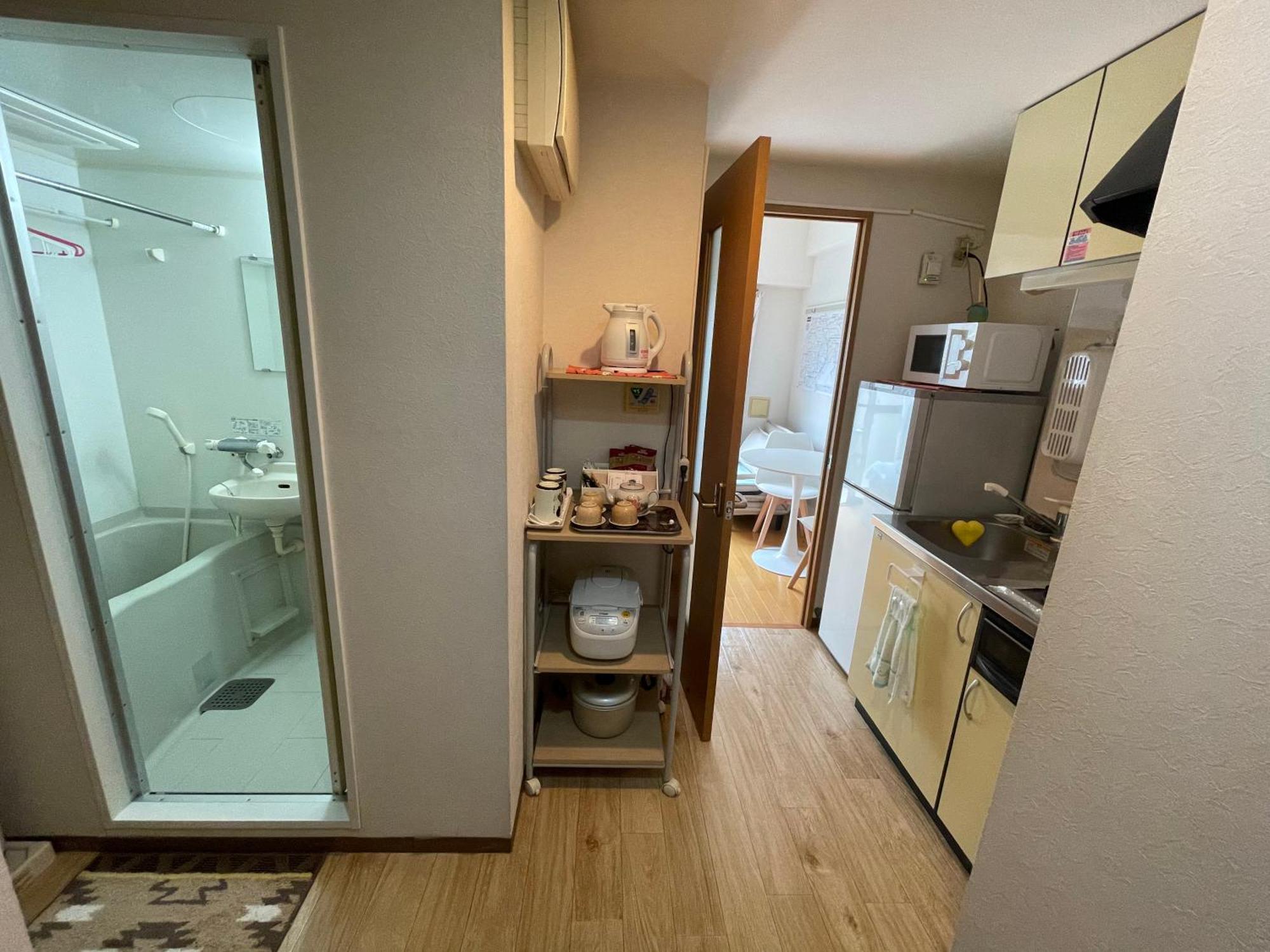 新宿庭院の屋-Shinjuku Garden Home -28 Square Meters King Size Bed Garden Room Tokyo prefektur Exteriör bild